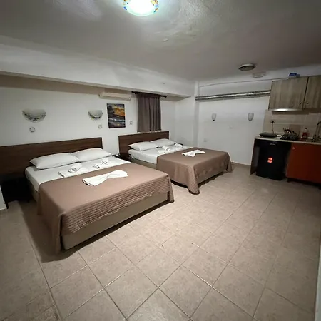 Aparthotel Kiki By The Sea